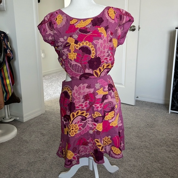 NWT Maeve from Anthropologie Pink/ Purple Embroidered Dress - 8 - Picture 3 of 9